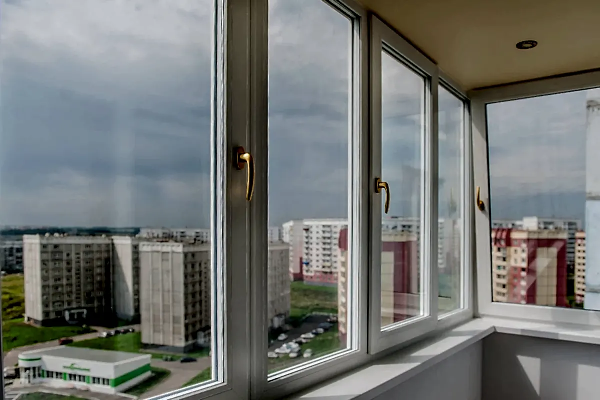 Остекление балконов и лоджий